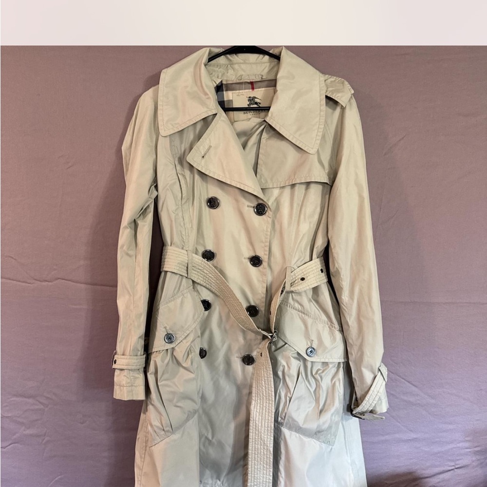 Burberry Classic Tan Trench rain Coat